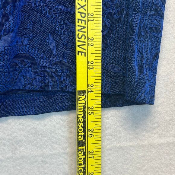 CHICO'S TRAVELERS Top Women's Size 2 Large Royal Blue Floral Jacquard Sleeveless - Picture 6 of 11